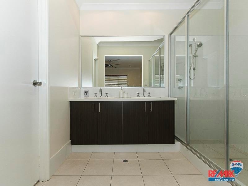 4 Helmsman Avenue, Alkimos WA 6038