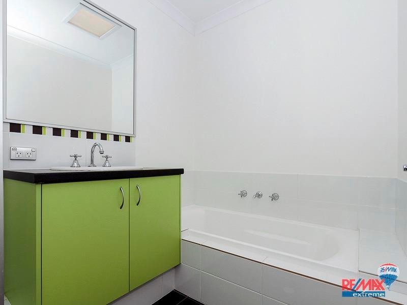 54 Bauer Circle, Banksia Grove WA 6031