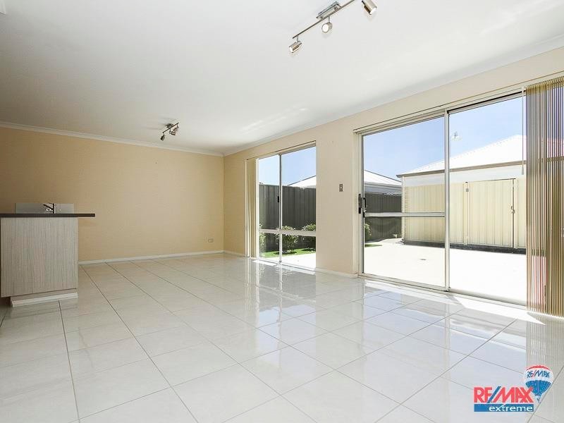 54 Bauer Circle, Banksia Grove WA 6031