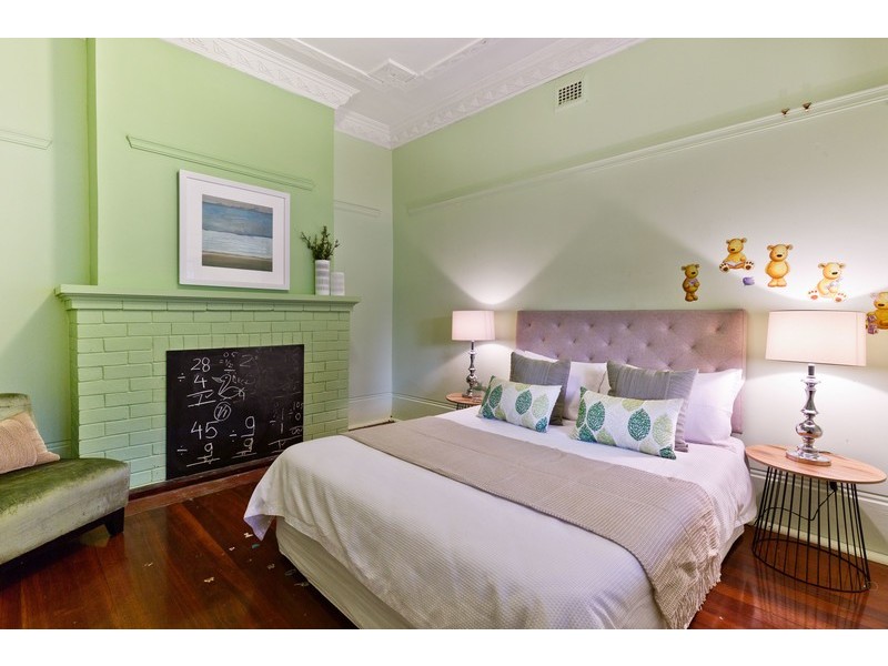 15 Armadale Road, Rivervale WA 6103