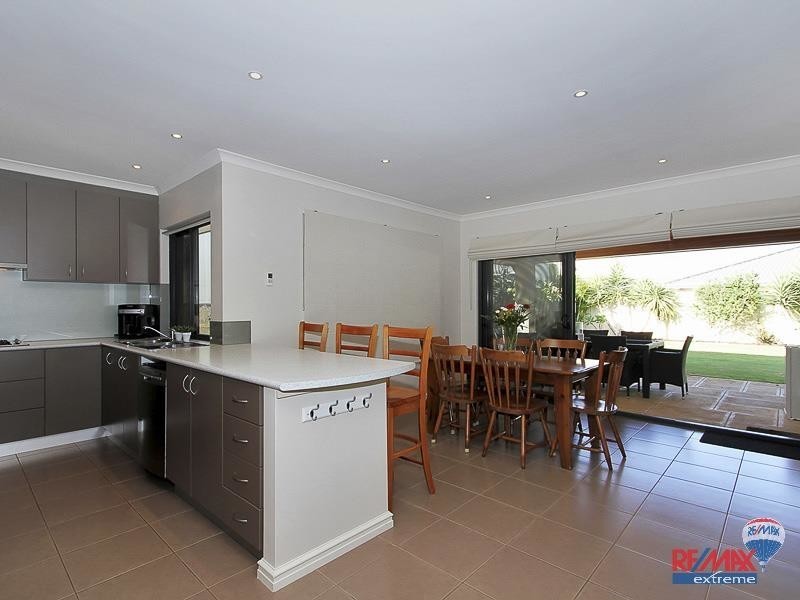 49 Abbey Green Road, Banksia Grove WA 6031