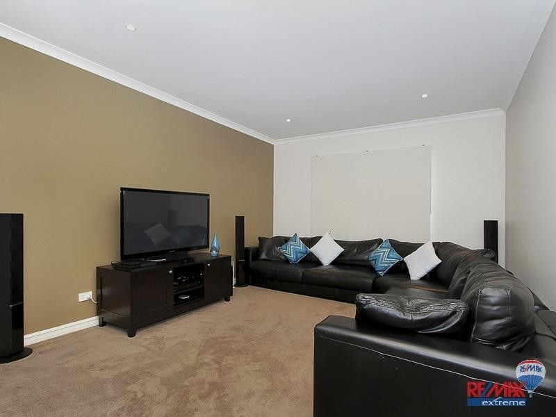 49 Abbey Green Road, Banksia Grove WA 6031