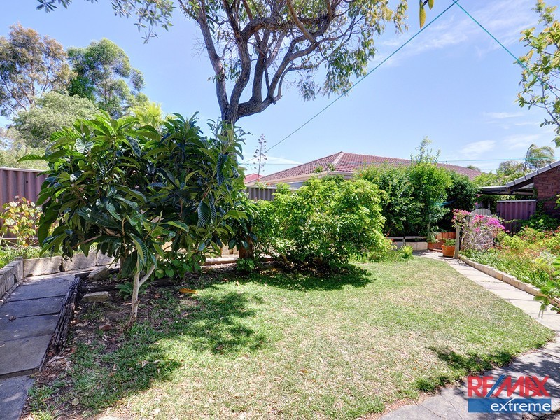 54 Eddystone Avenue, Craigie WA 6025