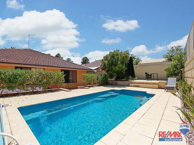 22 Heacham Avenue, Hocking WA 6065