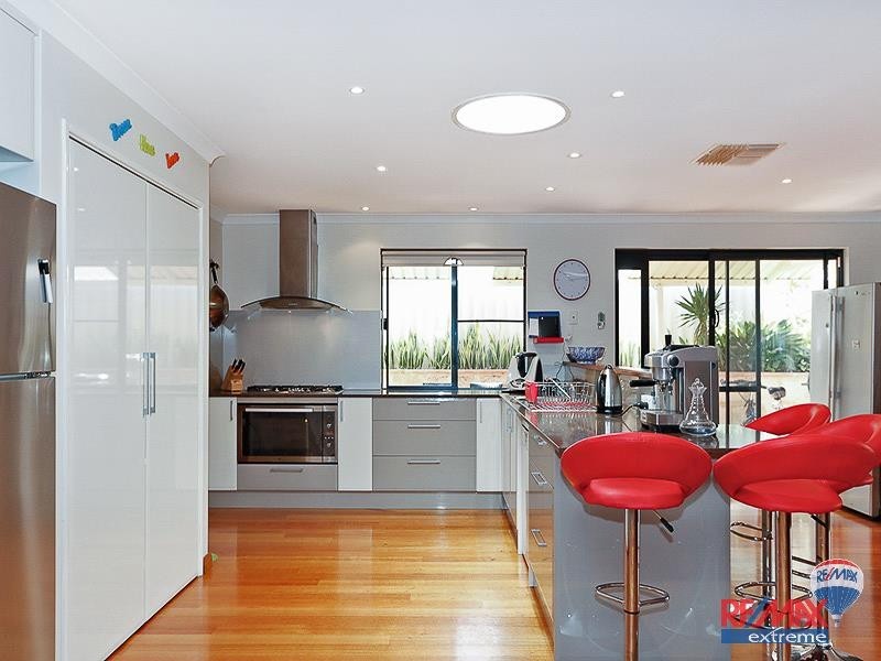 22 Heacham Avenue, Hocking WA 6065