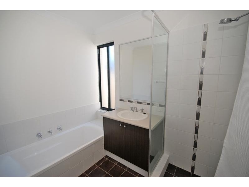 37 Navarre Way, Butler WA 6036