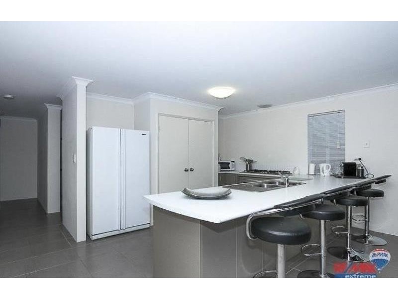 21 Portaferry Gardens, Ridgewood WA 6030