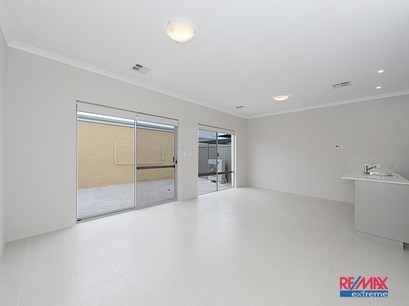 45 Aureate Way, Eglinton WA 6034