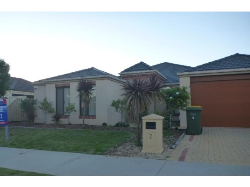 7 Leyland Road, Butler WA 6036