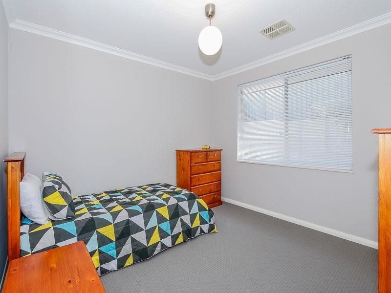 12 Gunida Street, Mullaloo WA 6027
