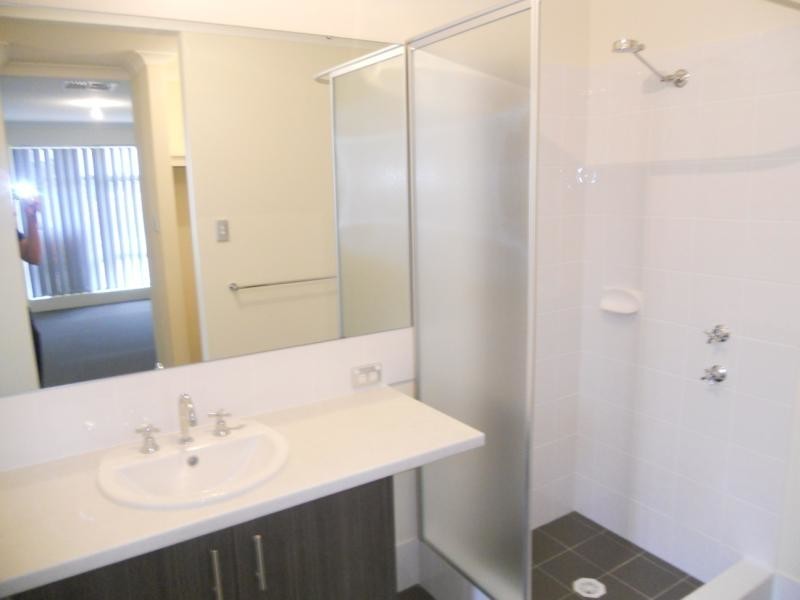 6 Bellini Gardens, Alkimos WA 6038