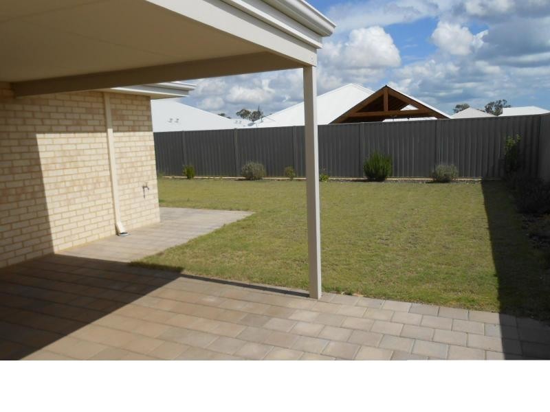 6 Bellini Gardens, Alkimos WA 6038