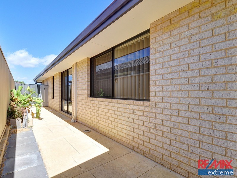 9 Knighton Way, Butler WA 6036