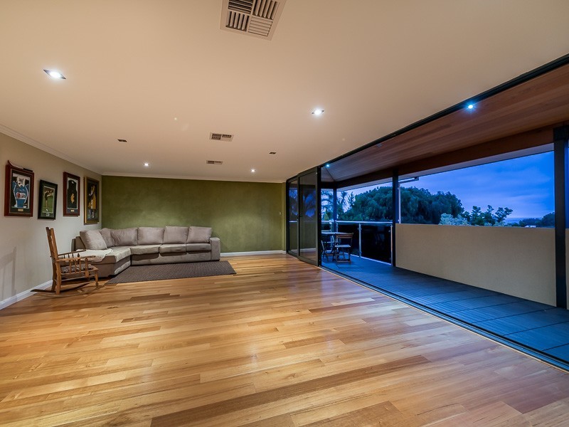 24 Transom Way, Ocean Reef WA 6027