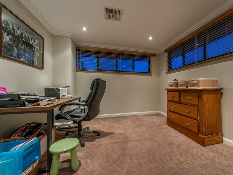 24 Transom Way, Ocean Reef WA 6027