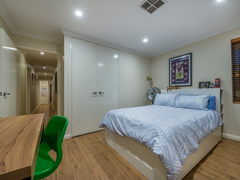 24 Transom Way, Ocean Reef WA 6027