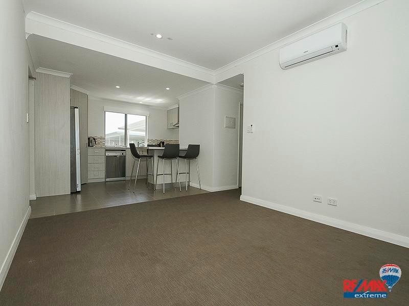 25/2 Royston Link, Butler WA 6036