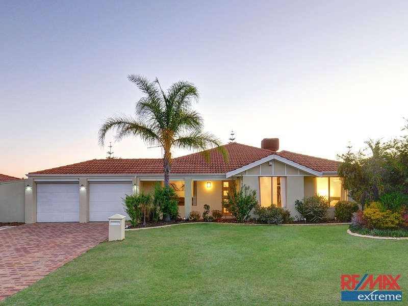 23 Stenton Gardens, Kinross WA 6028