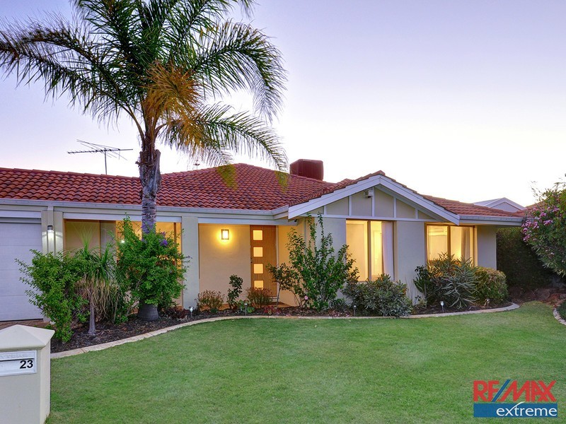 23 Stenton Gardens, Kinross WA 6028