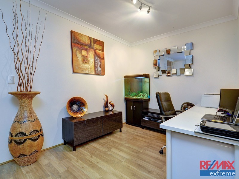 23 Stenton Gardens, Kinross WA 6028