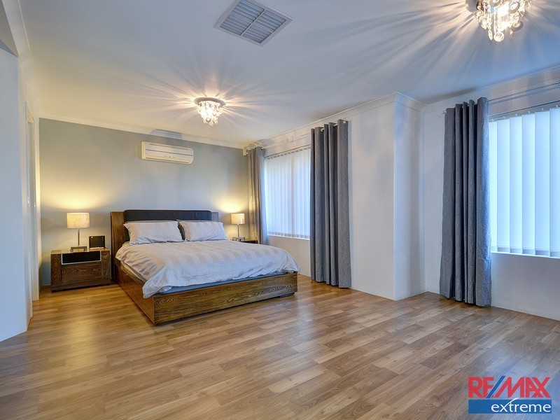 23 Stenton Gardens, Kinross WA 6028