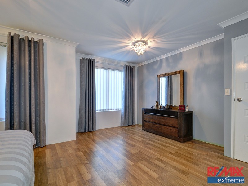 23 Stenton Gardens, Kinross WA 6028