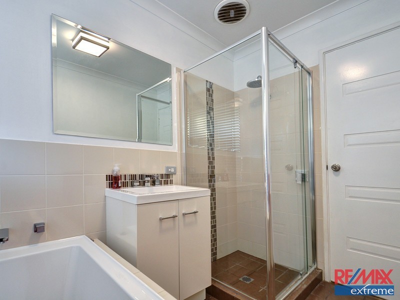 23 Stenton Gardens, Kinross WA 6028