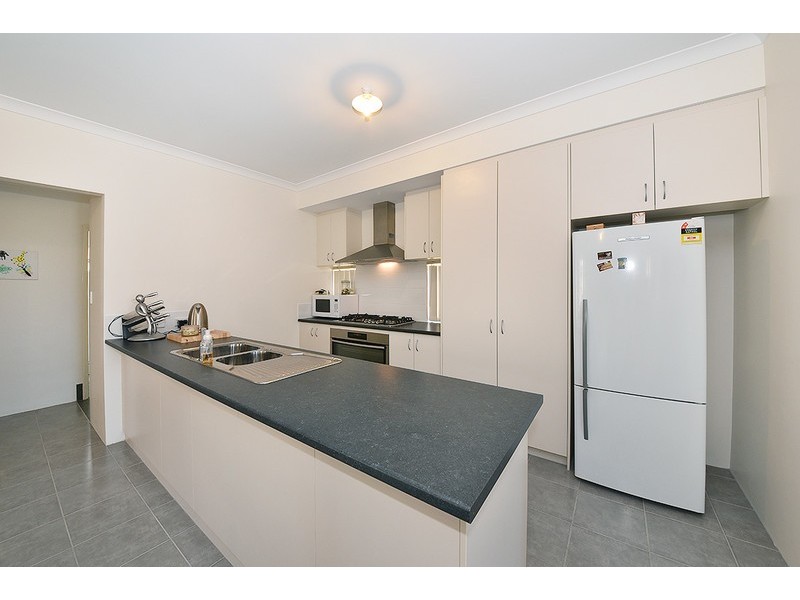 1/23 Floresta Street, Sinagra WA 6065