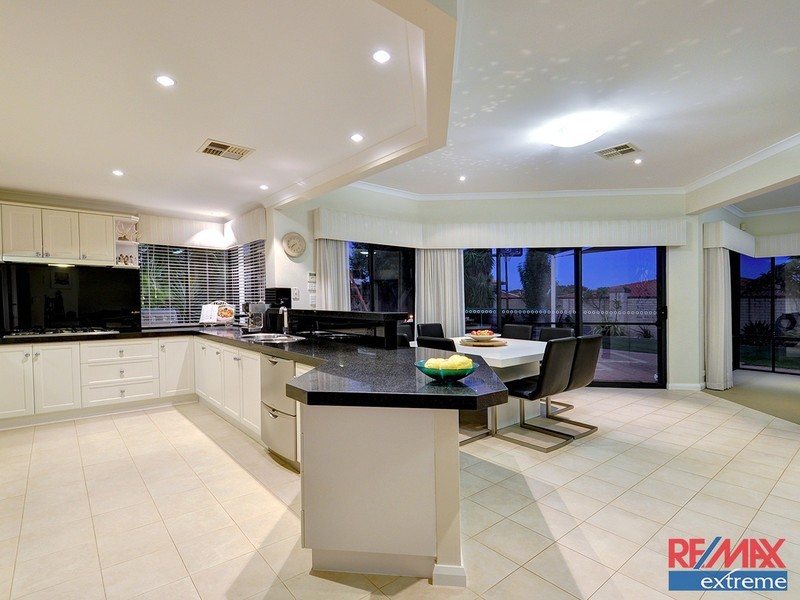 7 Carina Loop, Ocean Reef WA 6027