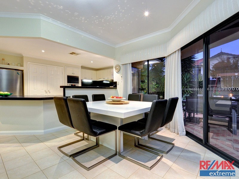 7 Carina Loop, Ocean Reef WA 6027