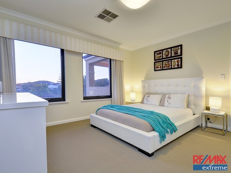 7 Carina Loop, Ocean Reef WA 6027