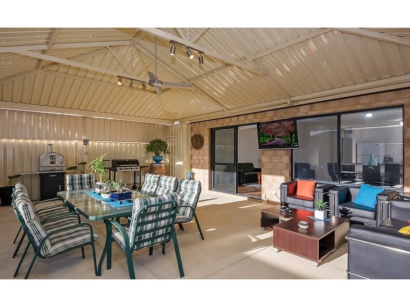10 Francina View, Sinagra WA 6065