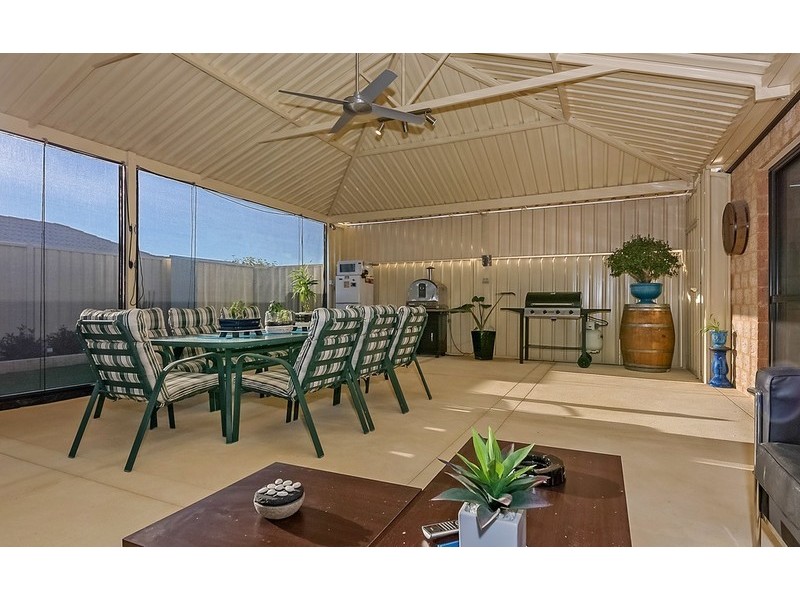 10 Francina View, Sinagra WA 6065