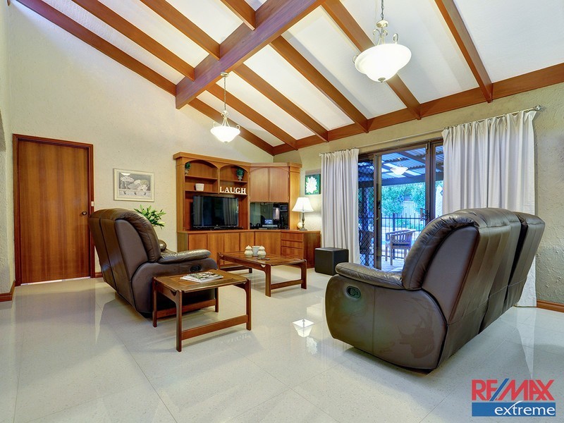 10 Illawong Way, Kingsley WA 6026