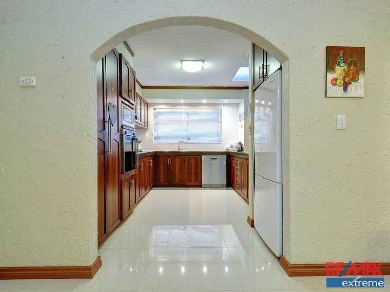 10 Illawong Way, Kingsley WA 6026