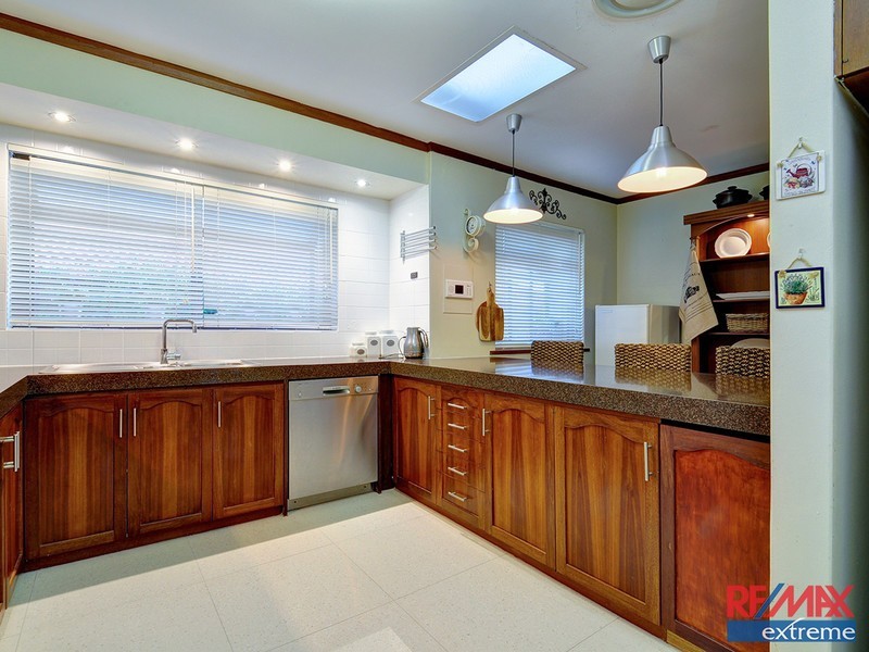 10 Illawong Way, Kingsley WA 6026