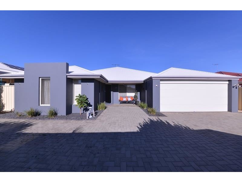 11 Apsley Bend, Tapping WA 6065