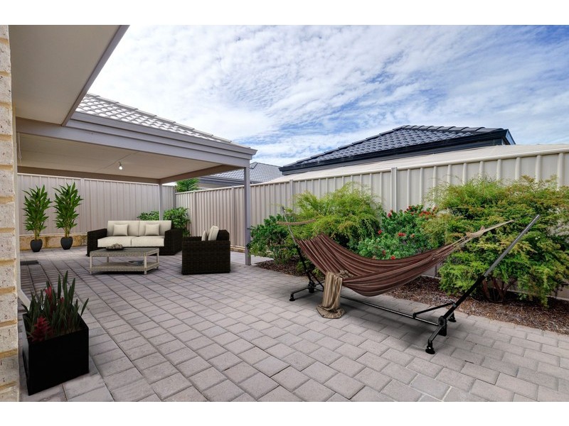 8 Ortley Way, Butler WA 6036