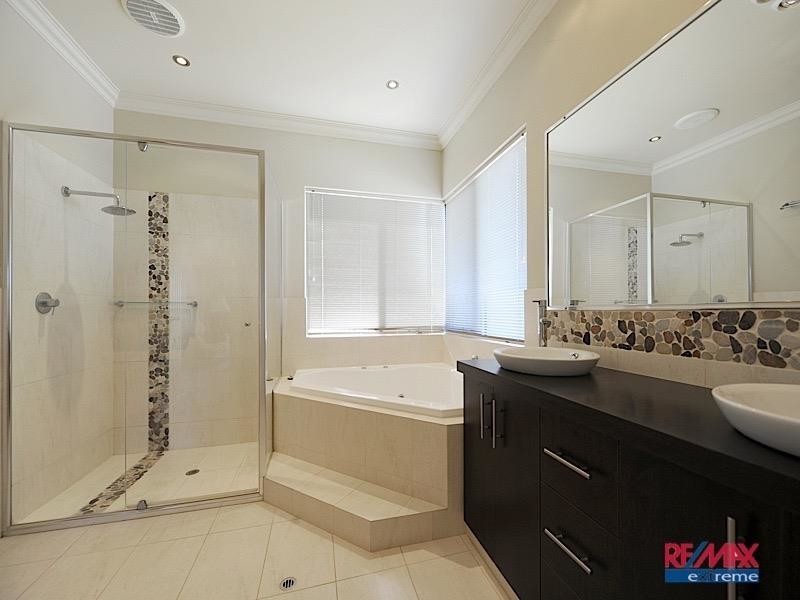 10 Plymouth Cove, Ocean Reef WA 6027