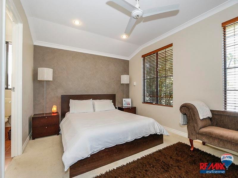 36 Miramare Boulevard, Currambine WA 6028