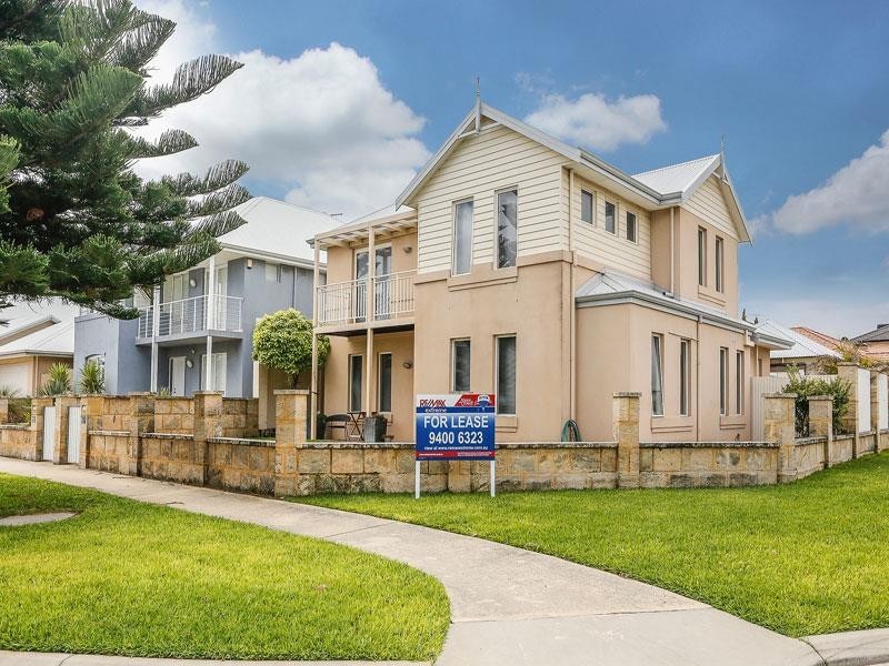 20 Amalfi Drive, Hillarys WA 6025
