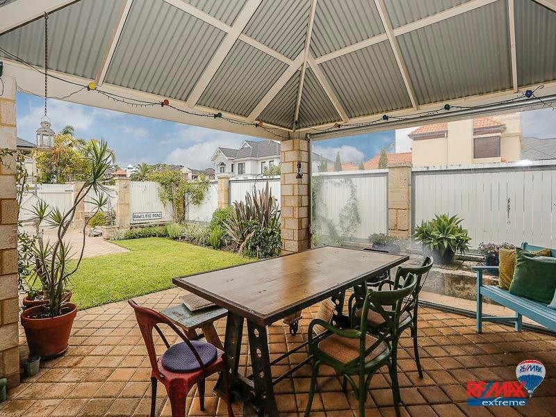 20 Amalfi Drive, Hillarys WA 6025