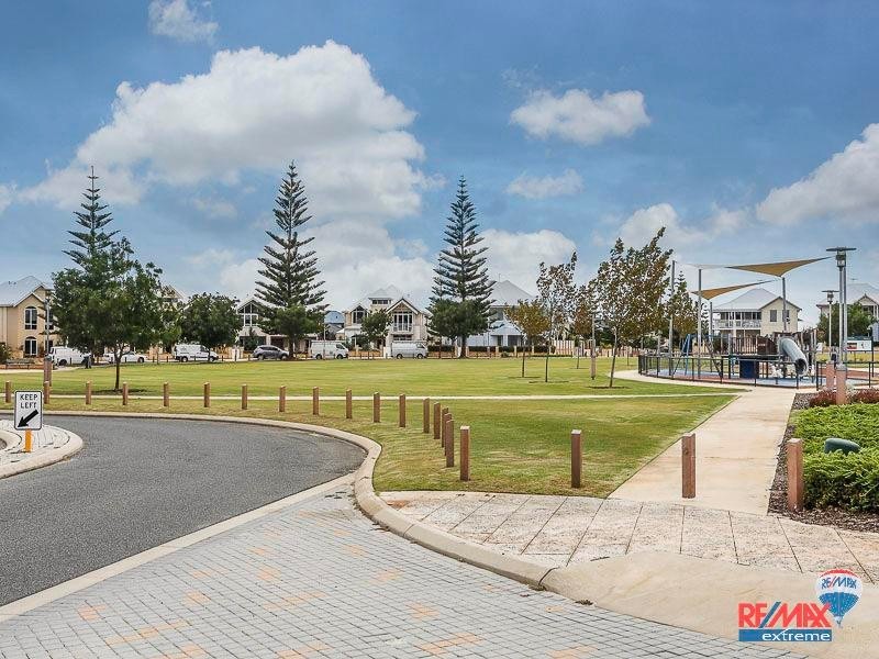 20 Amalfi Drive, Hillarys WA 6025