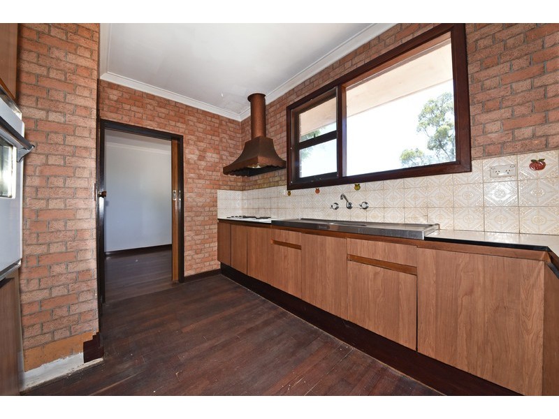 17 Wandoo Road, Duncraig WA 6023