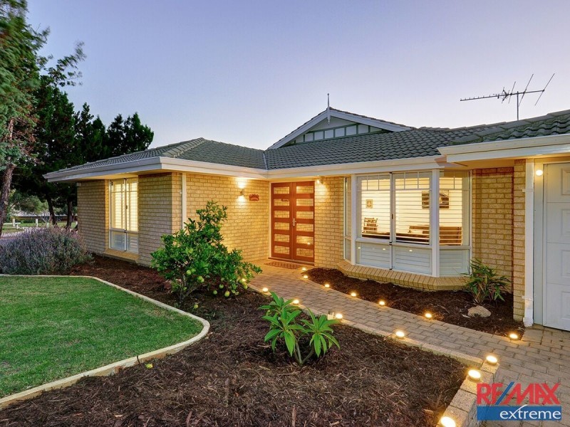 1 Lauder Place, Kinross WA 6028