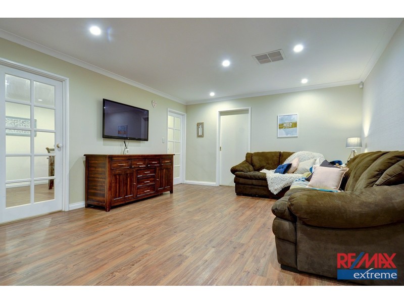 1 Lauder Place, Kinross WA 6028