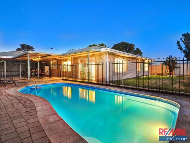 1 Lauder Place, Kinross WA 6028