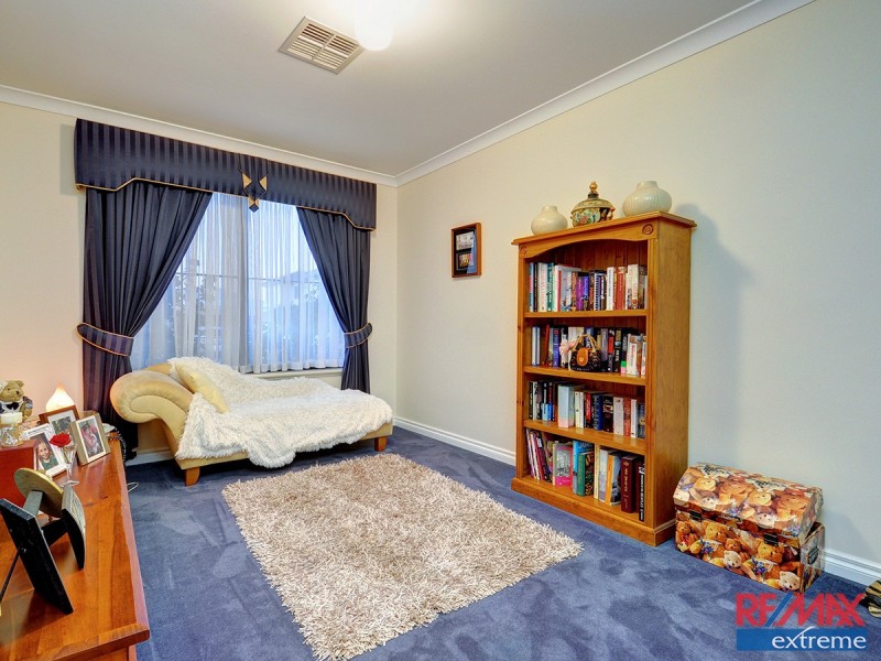 13 Venice Entrance, Iluka WA 6028