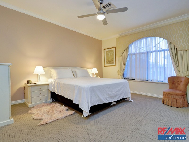 13 Venice Entrance, Iluka WA 6028