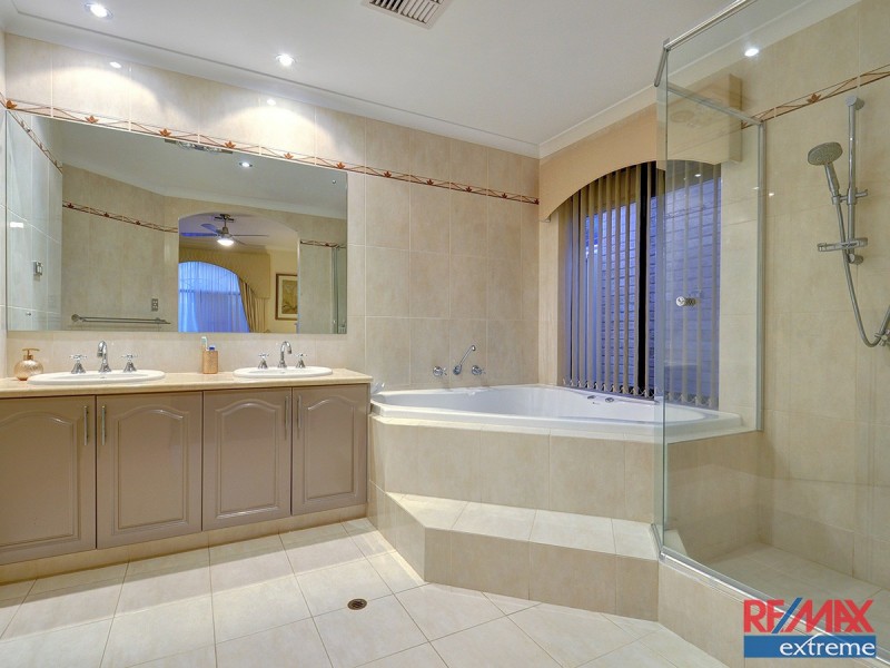 13 Venice Entrance, Iluka WA 6028